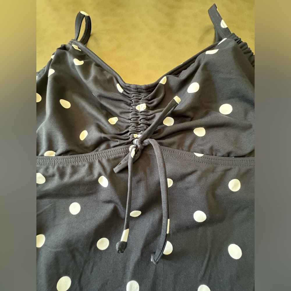 Land’s End Tankini, Size 16, Black & White Polka Dot - Picture 6 of 9